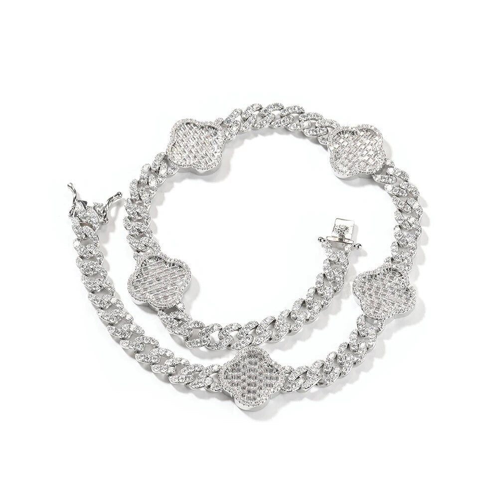 Four leaf clover Cuban necklace