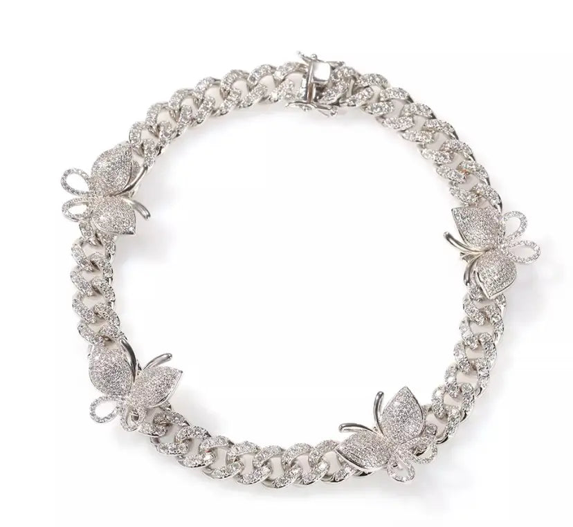 Butterfly Cuban link necklace - BizaarFashionCrush