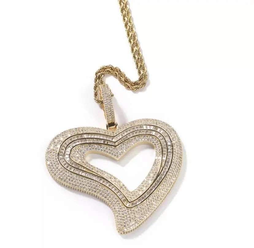 Big baguette heart necklace - BizaarFashionCrush