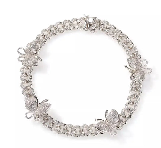 Butterfly Cuban link necklace - BizaarFashionCrush