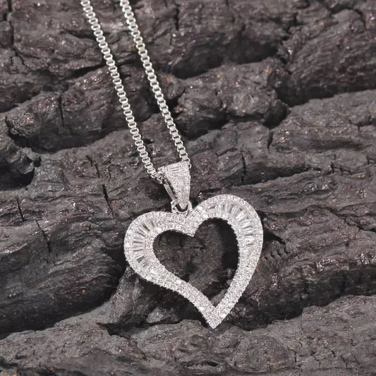 Open heart necklace - BizaarFashionCrush